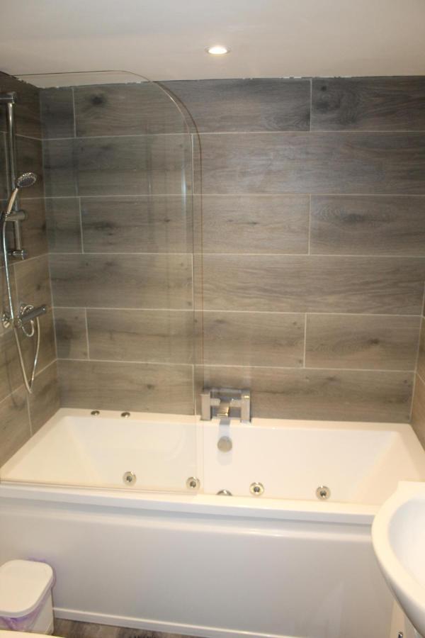 Apartamento Luxury Hottub & Jacuzzi Blackpool